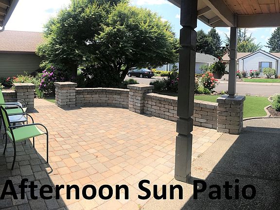 2nd image of 2411 SE Balboa Dr