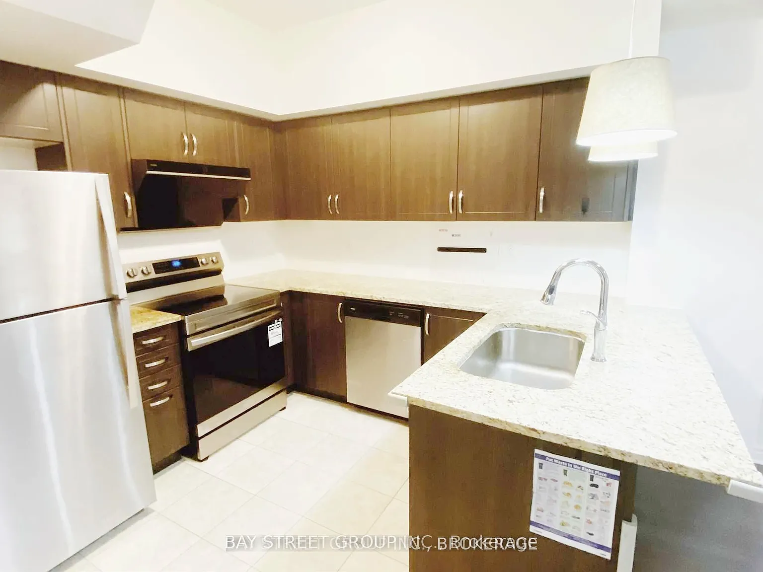 3 bed, $2,900 — Photo 4