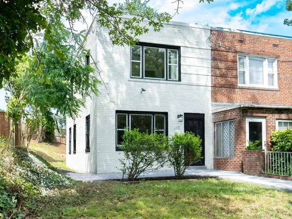 1327 Eastern Ave, Capitol Heights, MD 20743