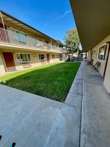 4401-4409 Parks Ave Photo 1