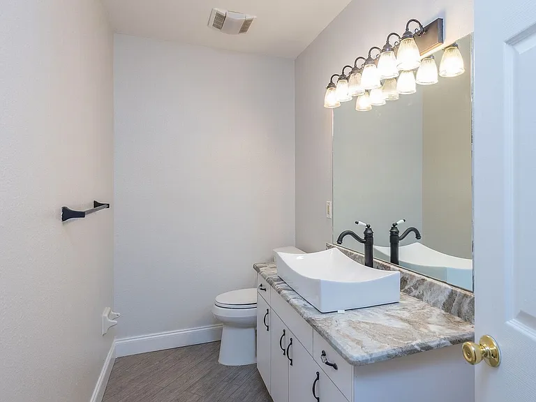 3908 W McKay Ave — Photo 20