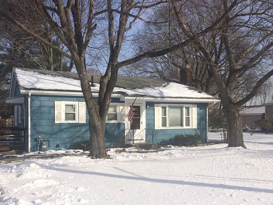 1st image of 326 Pine St