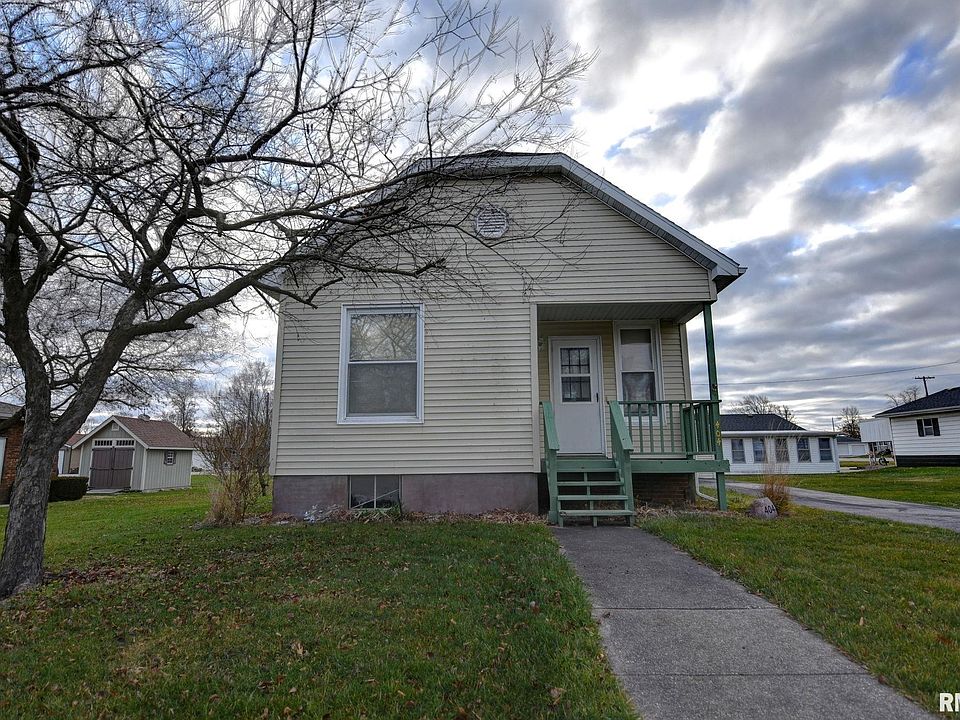 404 South St, Morrisonville, IL 62546 Zillow