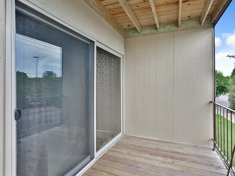 924 17th Ave SE — Photo 9