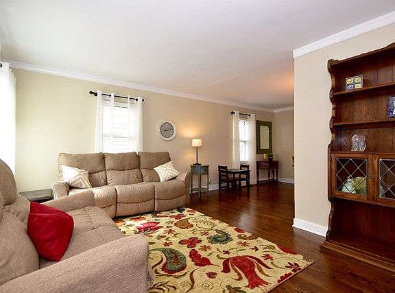 5th image of 222 N Highland Ave