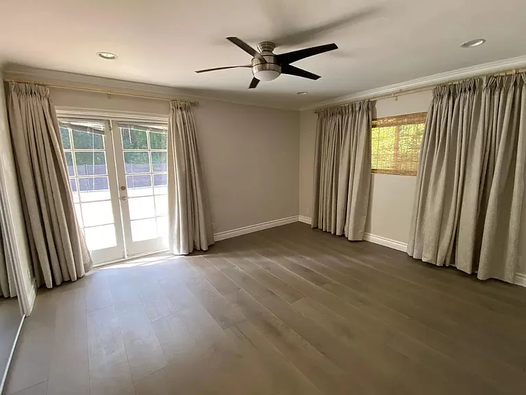 16636 Calneva Dr — Photo 26