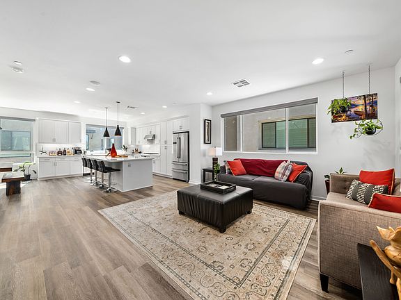4th image of 13157 W Lumina Way