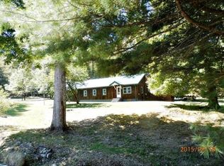 246 Falls Rd, Hampton, TN 37658