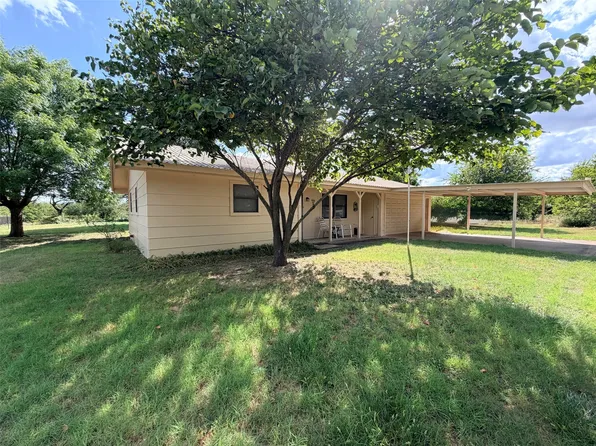 105 W Elm St, Gustine, TX 76455
