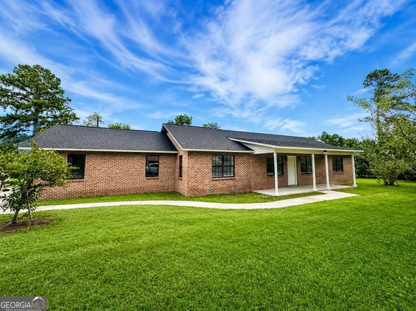 33 Hester St, Hazlehurst, GA 31539