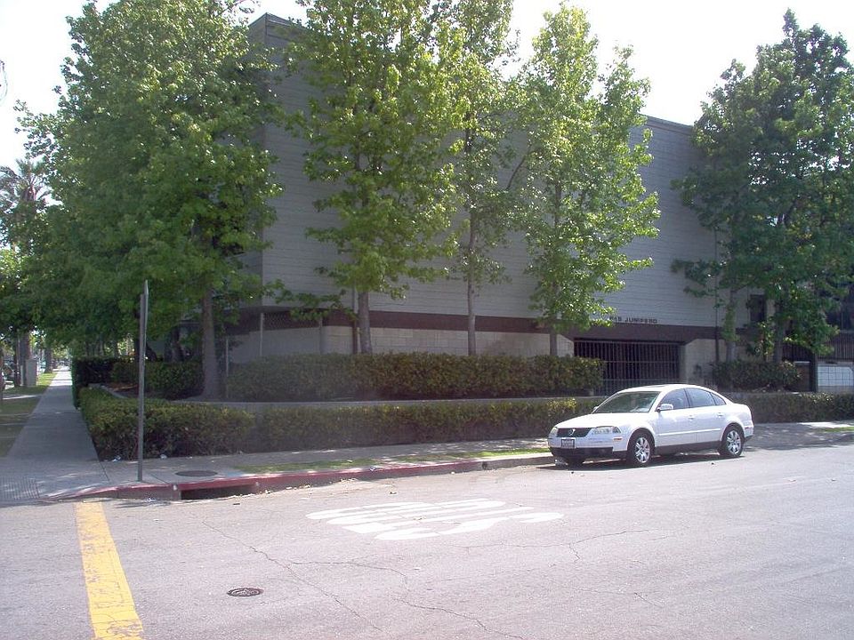 1st image of 615 Junipero Ave APT 05