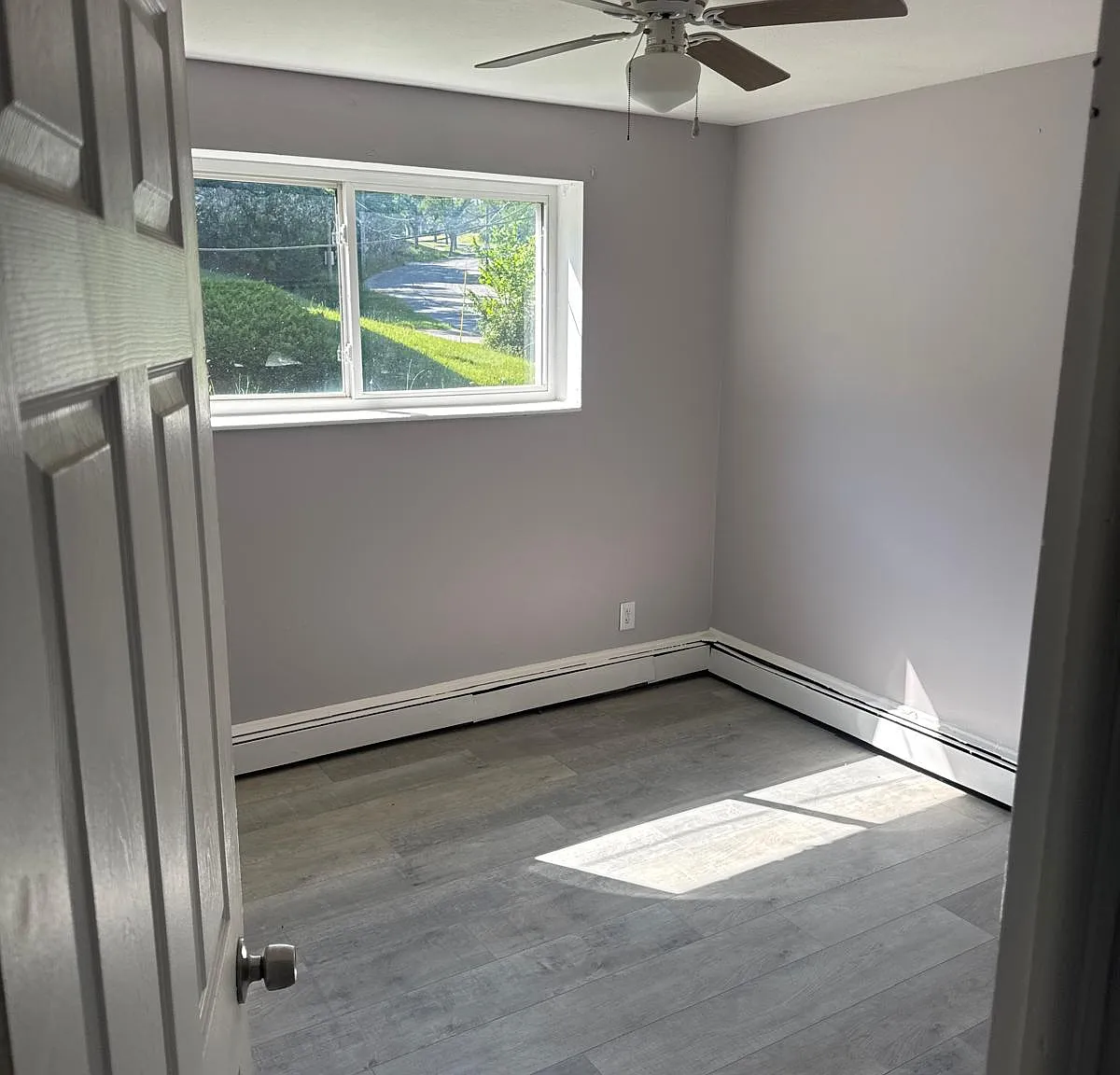 1 bed, 900 sqft, $900 — Photo 3