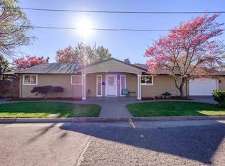 560 Carlson Dr, Lebanon, OR 97355