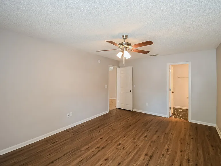 5462 Catspaw Ln — Photo 11