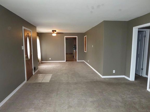 5th image of 102 S Holman St