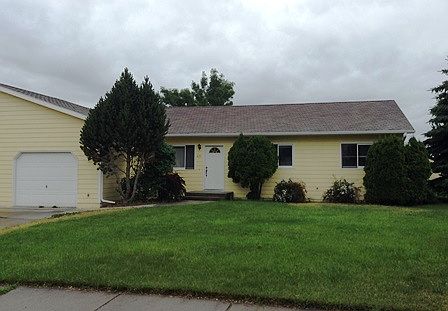 1st image of 635 River Ct