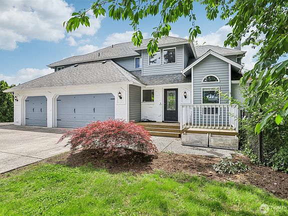 2nd image of 10705 SE 15th Street
