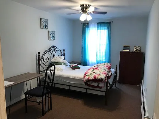 Rented by Premier Metro Realty Corp | media 8