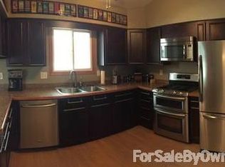 2833 Badger Ln, Madison, WI 53713