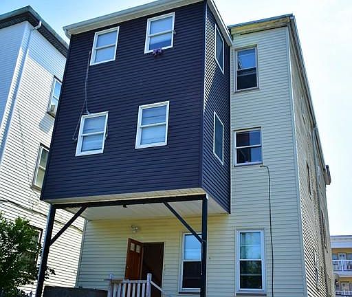 3rd image of 1052 Saratoga St
