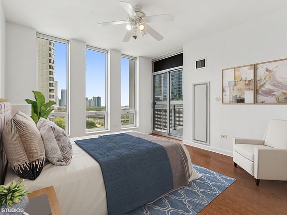 5th image of 1250 S Michigan Ave APT 1701