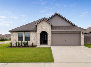 112 Evangeline Dr, Maurice, LA 70555