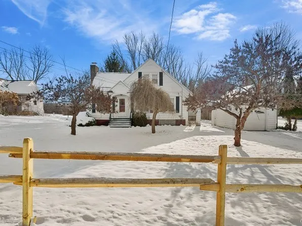 164 Bennett Rd, Camillus, NY 13031