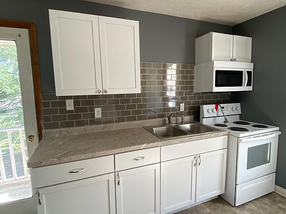 2nd image of 626 Lwe
