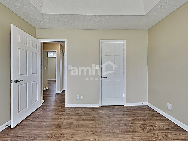 145 Buttermere Dr — Photo 8