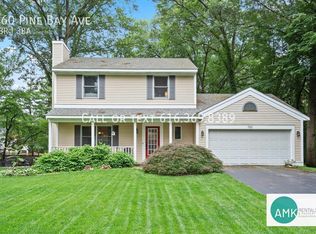 760 Pine Bay Ave, Holland, MI 49424