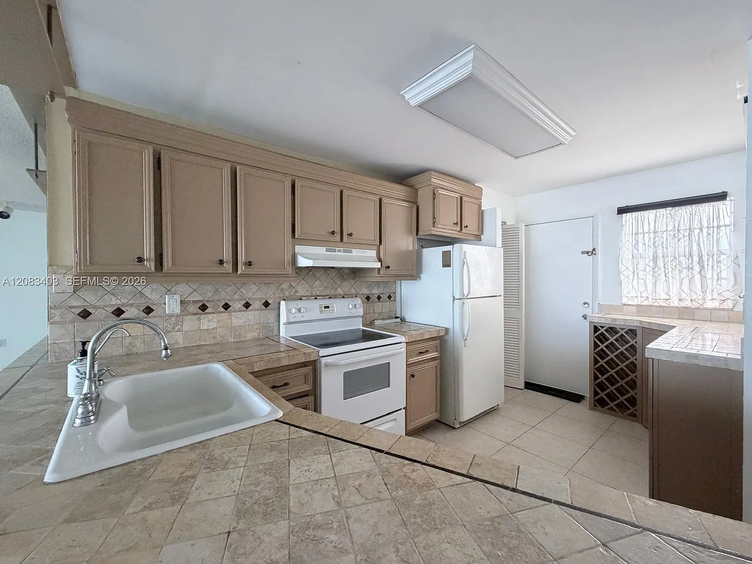 Jade Winds Group - — Photo 3
