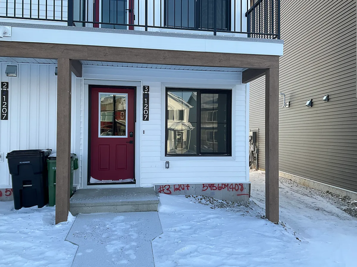 Building Photo - 1207 Keswick Dr SW #3