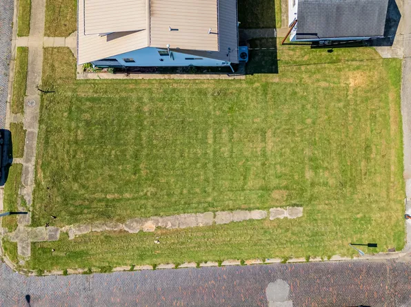 815 15th St, Huntington, WV 25701