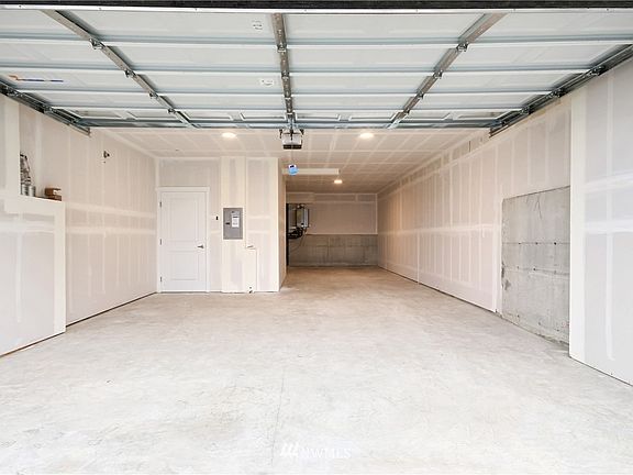 4th image of 1029 105th Avenue Ct E #54