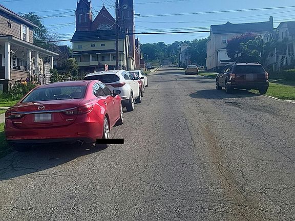 4th image of 411 7th St