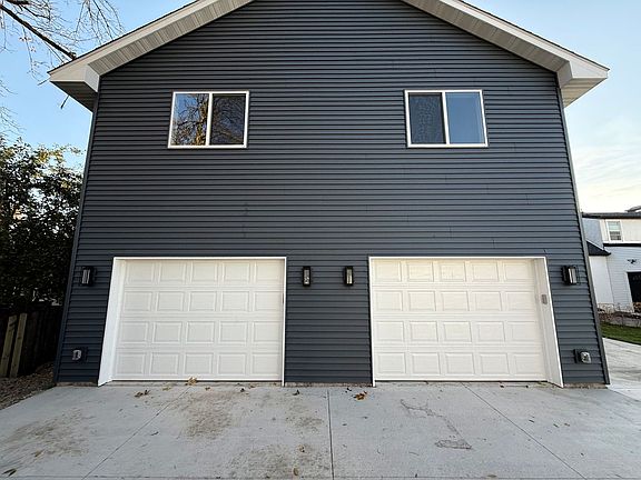 4th image of 132 20th Ave S #134