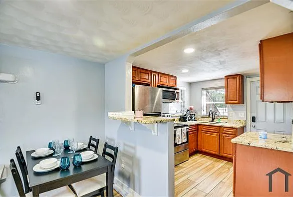 155 S Martin Luther King Blvd #B — Photo 2
