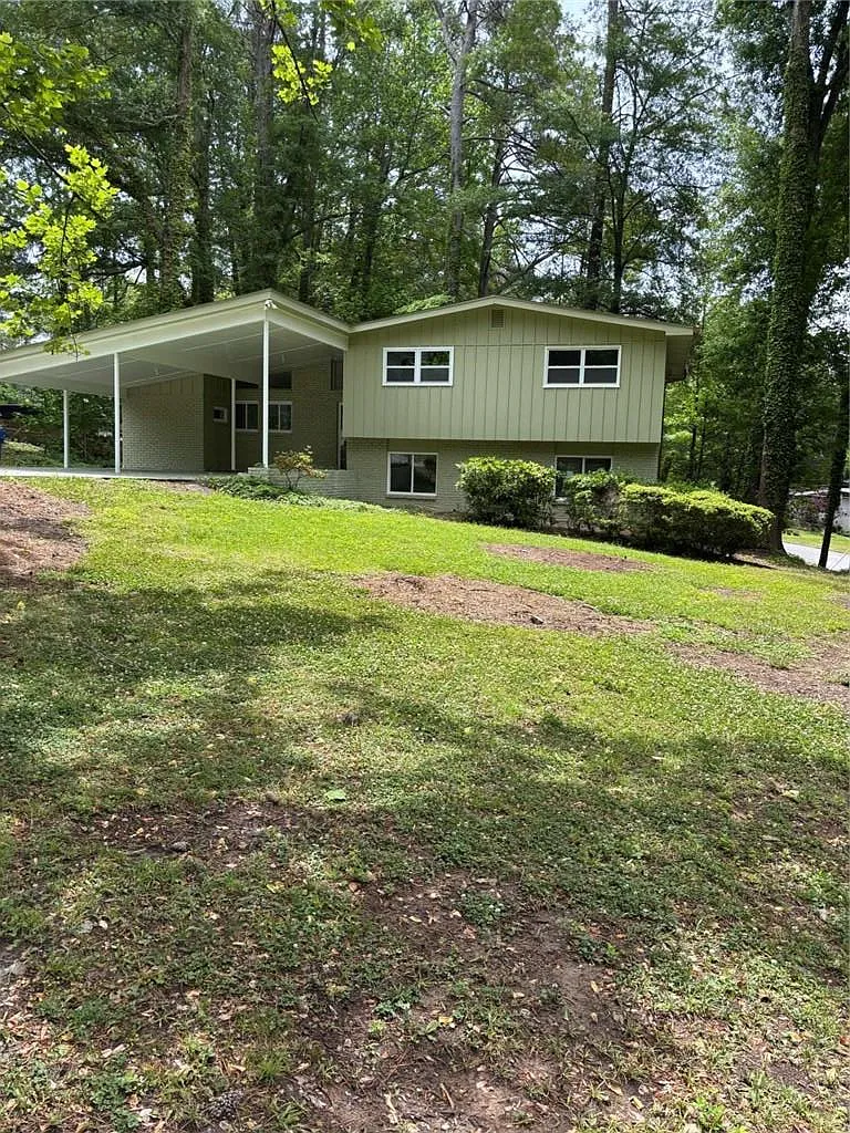 3 bed, 3.0 bath, 1394 sqft, $2,050 — Photo 1