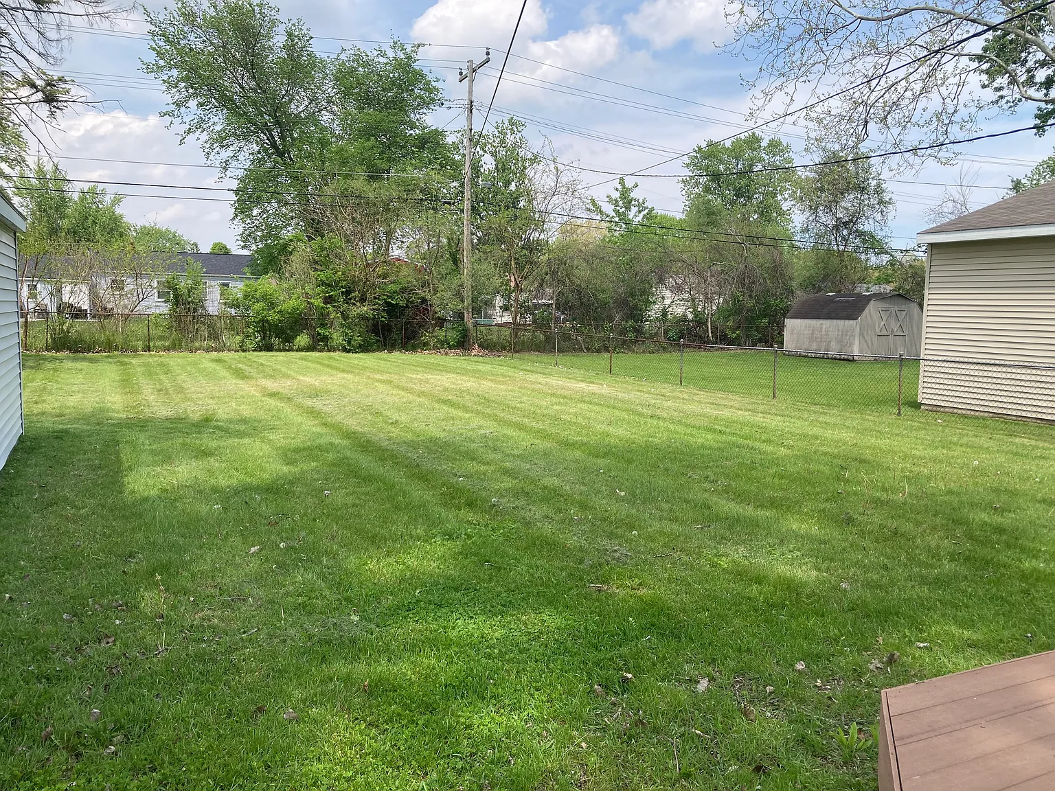 3 bed, 982 sqft, $2,000 — Photo 4