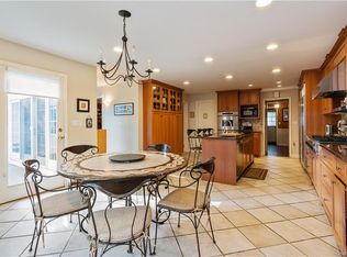 6 Meadow Rd, Scarsdale, NY 10583