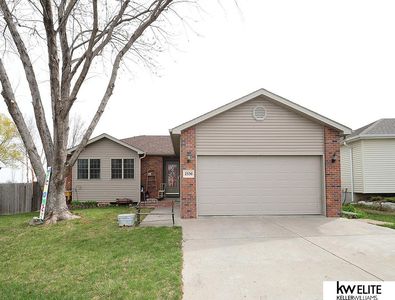 2330 NW 44th St, Lincoln, NE, 68524