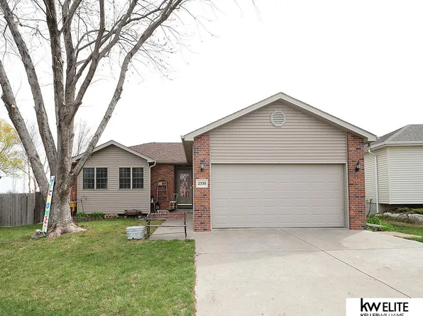 2330 NW 44th St, Lincoln, NE 68524