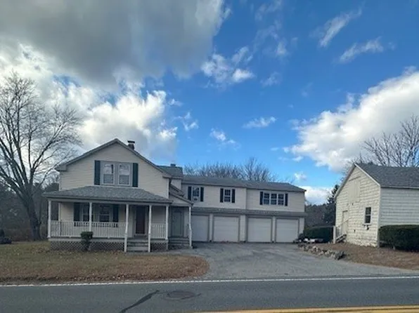 390 Howe St, Methuen, MA 01844