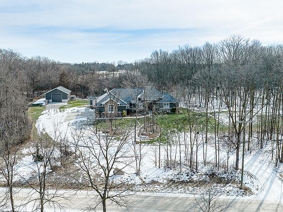 3rd image of 1267 Knight Rd