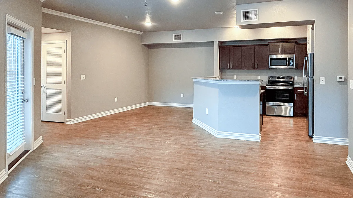 Building Photo - Willow Creek Apartments