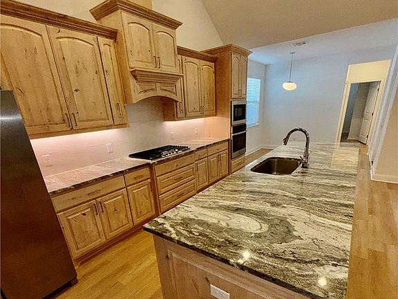 5th image of 3019 Teller Dr