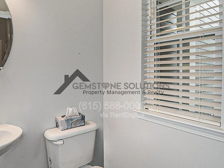 217 Kinsale Dr — Photo 4