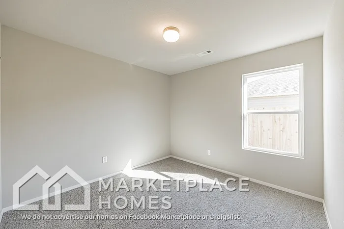 981 E Starling St — Photo 25