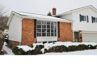 13741 Grove Dr, Garfield Heights, OH, 44125