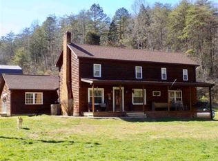 2703 Roe Creek Rd, Catlettsburg, KY 41129